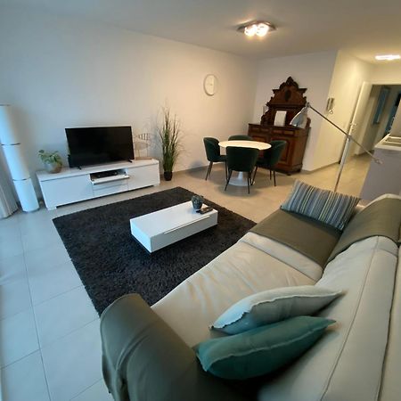 Gezellig Modern Appartement Met Optie Garagebox En In De Buurt Van Strand, Winkels En Restaurants Oostende Ngoại thất bức ảnh